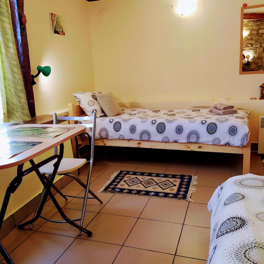 Authentic Guest Stay in the heart of Veliko Tarnovo Студио с изглед към Царевец Экстерьер фото